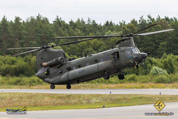 Boeing Chinook HC5