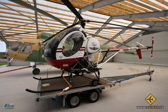 Schweizer 300 (269C)
