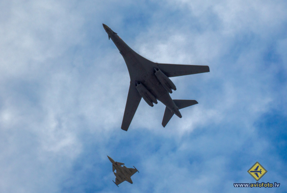 Rockwell B-1B Lancer