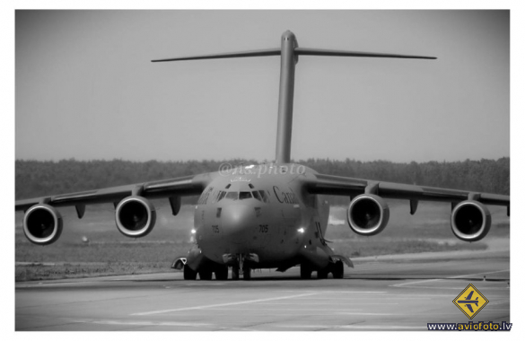 Boeing CC-177 Globemaster III (C-17A)