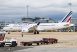 Airbus A220-300
