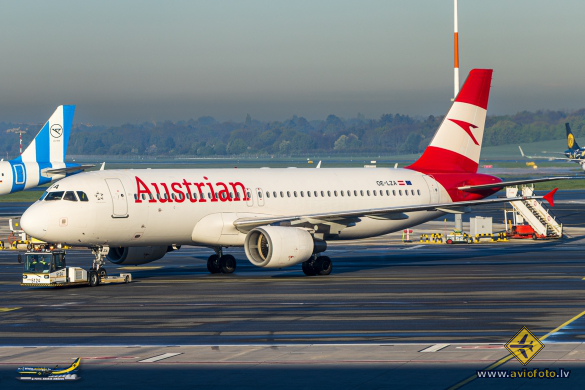 Airbus A320-214