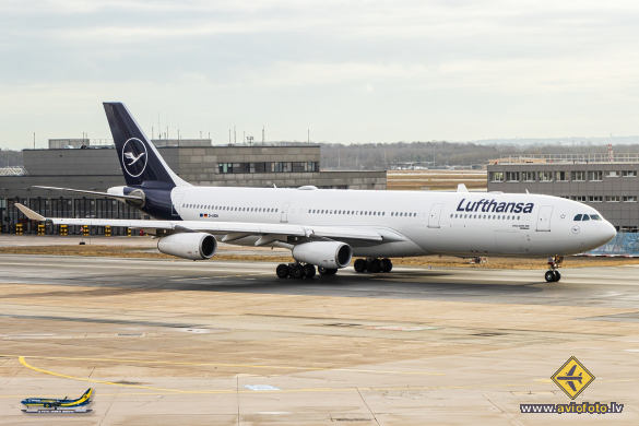 Airbus A340-313X