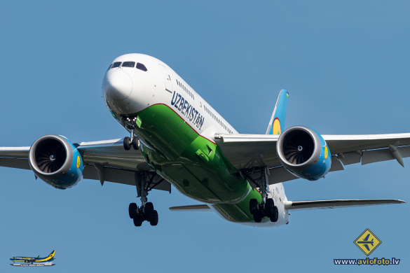 Boeing 787-8 Dreamliner