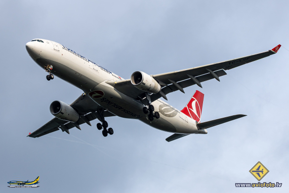 Airbus A330-343