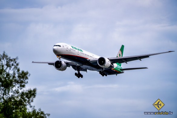 Boeing 777-35E/ER