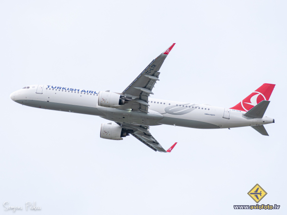 Airbus A321-271NX