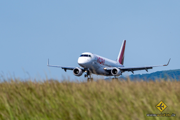 Embraer 170STD (ERJ-170-100STD)