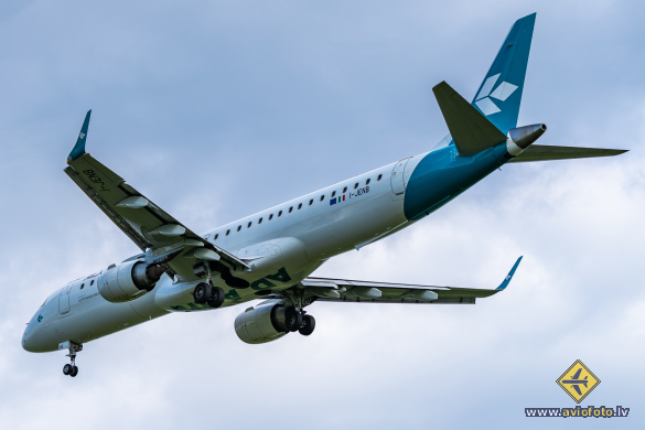 Embraer 195LR (ERJ-190-200LR)