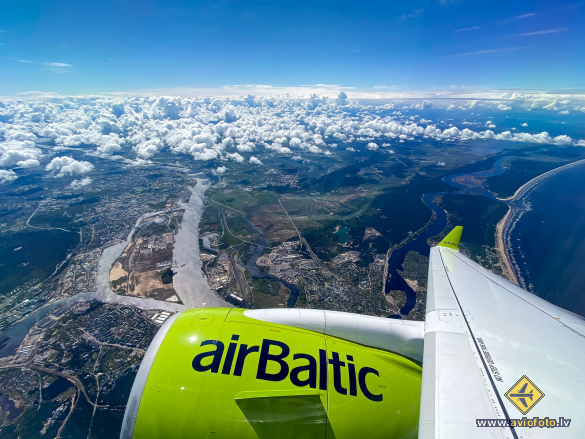 Bombardier CSeries CS300 (BD-500-1A11)