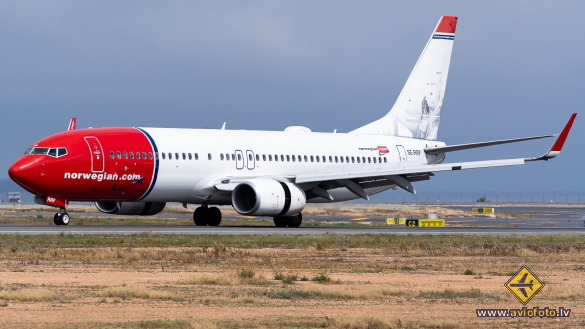 Boeing 737-8JP