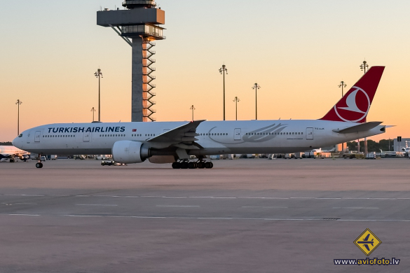 Boeing 777-3F2/ER