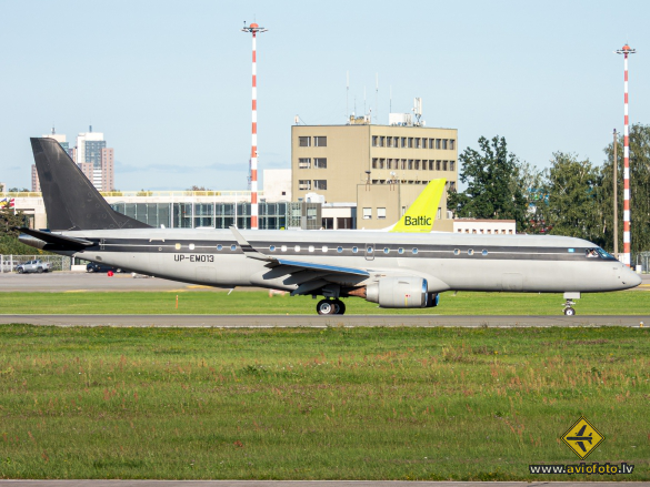 Embraer Lineage 1000E (ERJ-190-100ECJ)