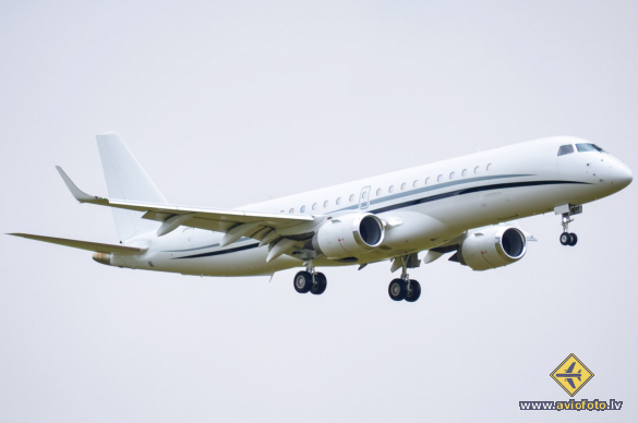 Embraer Lineage 1000 (ERJ-190-100ECJ)