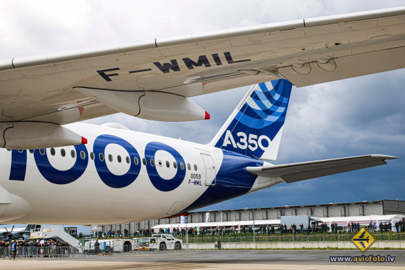 Airbus A350-1041