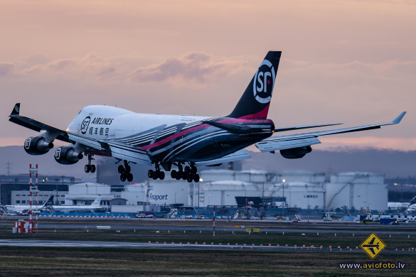 Boeing 747-4EVF/ER/SCD