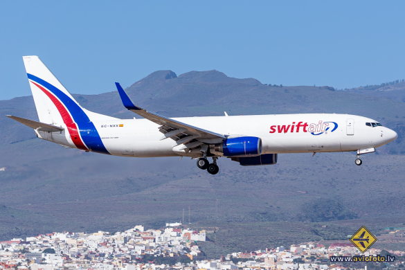 Boeing 737-8FE(BCF)