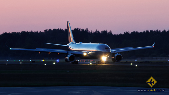 Airbus CC-330 (A330-243)