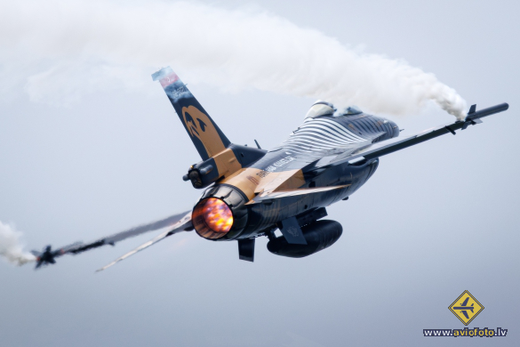General Dynamics (TUSAS) F-16C Fighting Falcon (401)