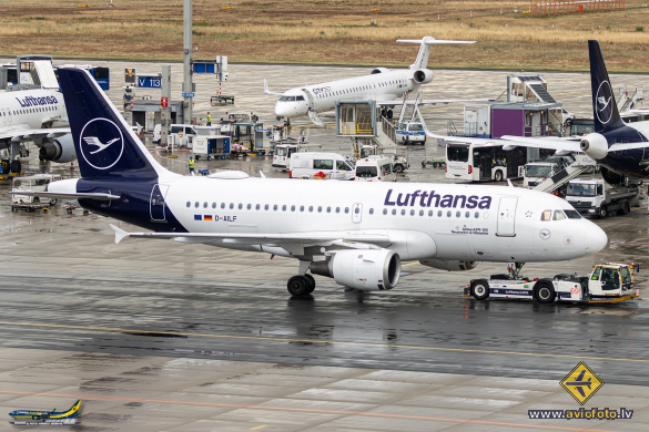 Airbus A319-114