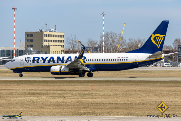Boeing 737-8AS