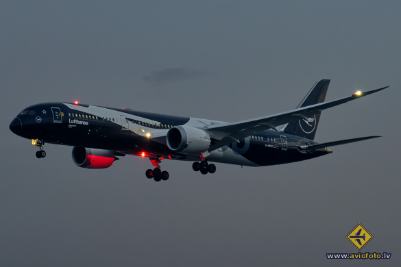 Boeing 787-9 Dreamliner