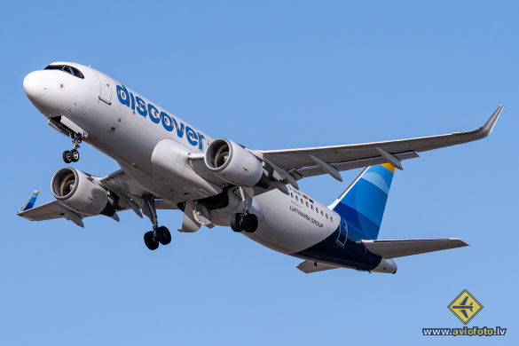 Airbus A320-214