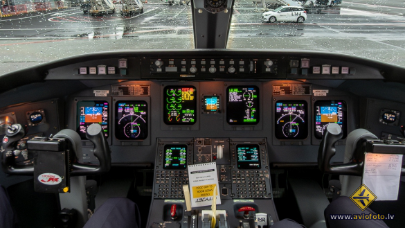 Bombardier CRJ-900LR (CL-600-2D24)
