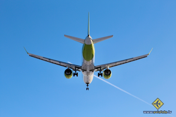 Airbus A220-300