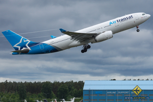 Airbus A330-243