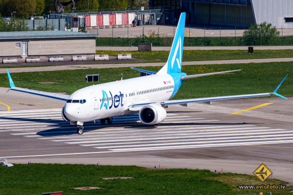 Boeing 737-8 MAX