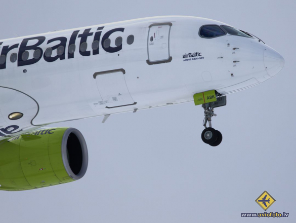Airbus A220-300