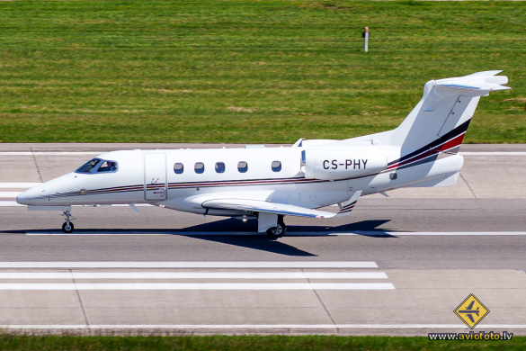 Embraer EMB-505 Phenom 300