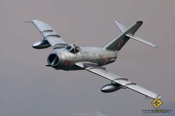 PZL-Mielec LIM-5