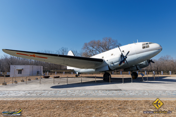 Curtiss C-46A Commando (CW-20B)